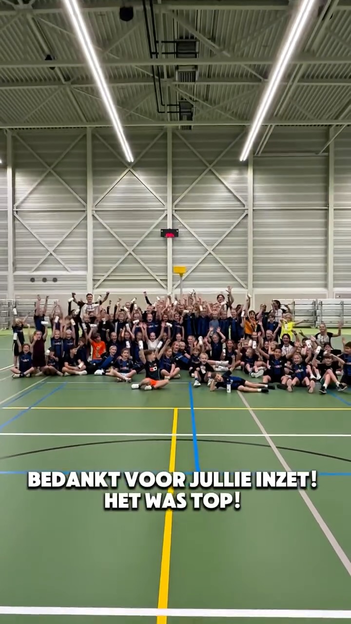 𝗚𝗲𝘀𝗹𝗮𝗮𝗴𝗱𝗲 𝗰𝗹𝗶𝗻𝗶𝗰 𝘃𝗼𝗼𝗿 𝗱𝗲 𝗷𝗼𝗻𝗴𝘀𝘁𝗲 𝗷𝗲𝘂𝗴𝗱!

Vandaag was het de beurt aan onze jongste jeugd: J9 t/m J20! 

Er werden veel verschillende dingen gedaan. We zagen alleen maar blije gezichten! 

De clinic sloten we af met heerlijke pannenkoeken! 

Bedankt aan iedereen voor de enthousiaste deelname en de gezellige clinic! 

#wijzijnKZ #korfball #kzkorfbal #clinic